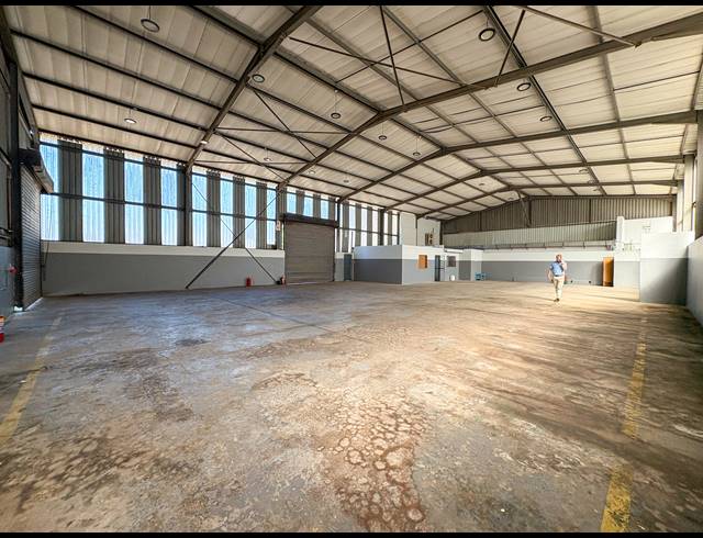 4,490M² WAREHOUSE TO LET IN WESTMEAD